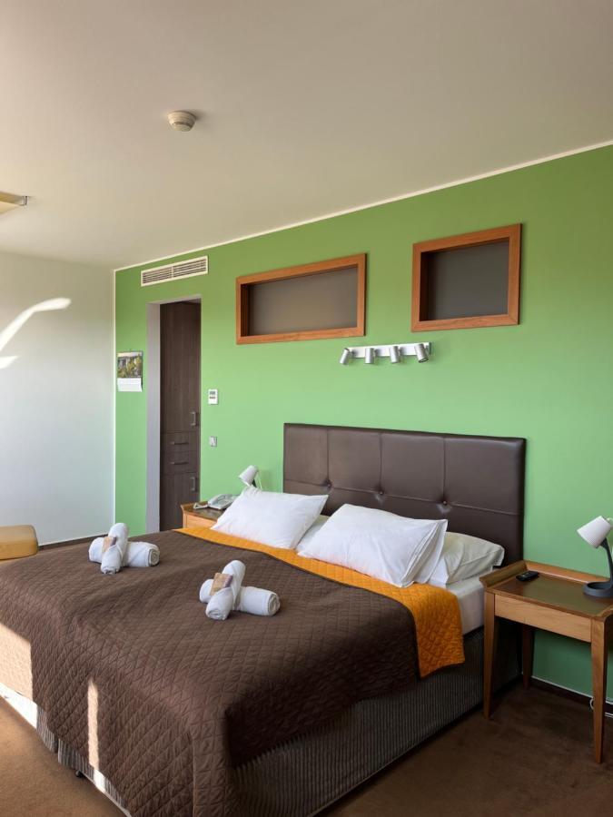 Golf Club 4* Бероун