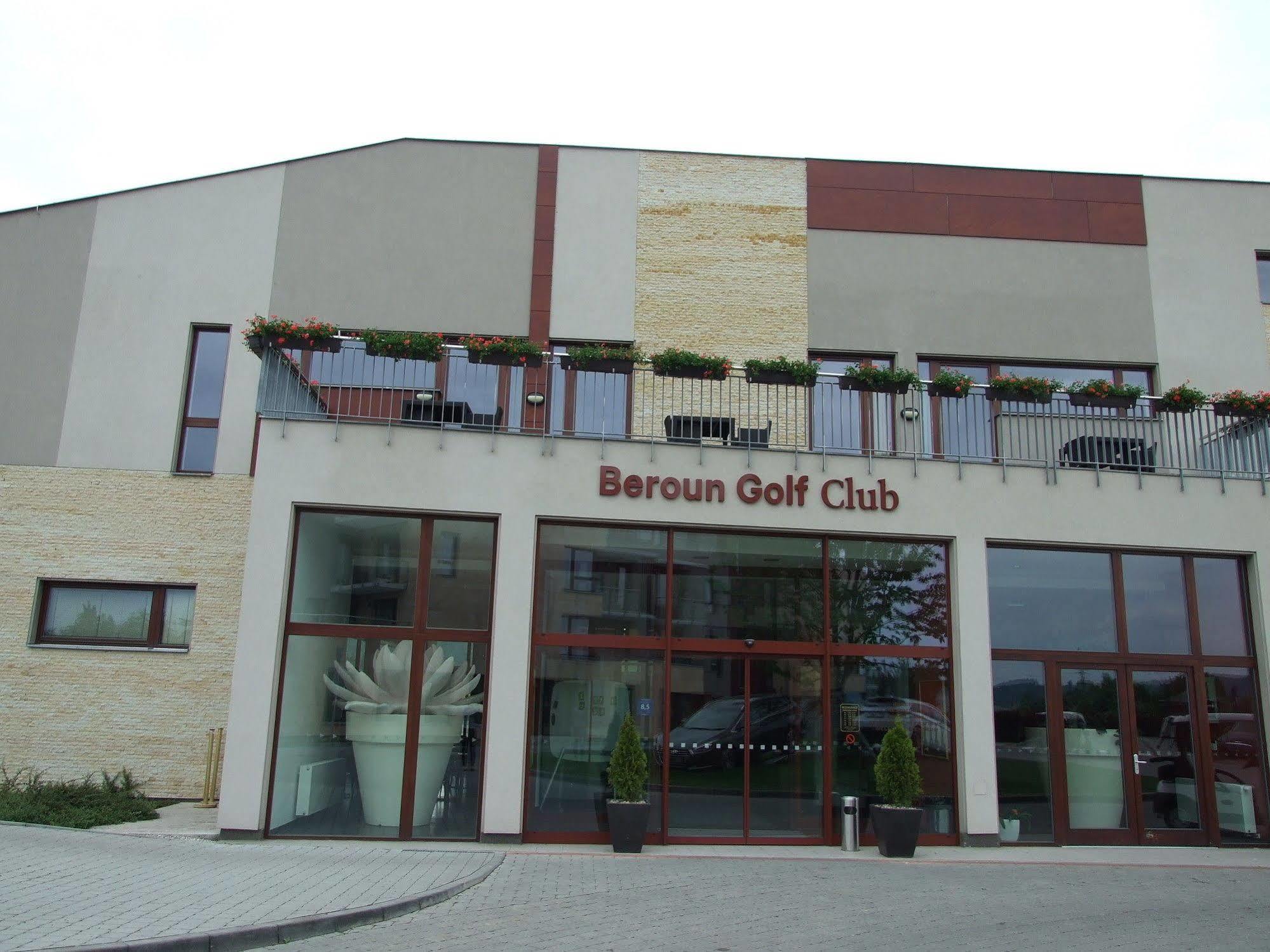 Golf Club Отель 4*