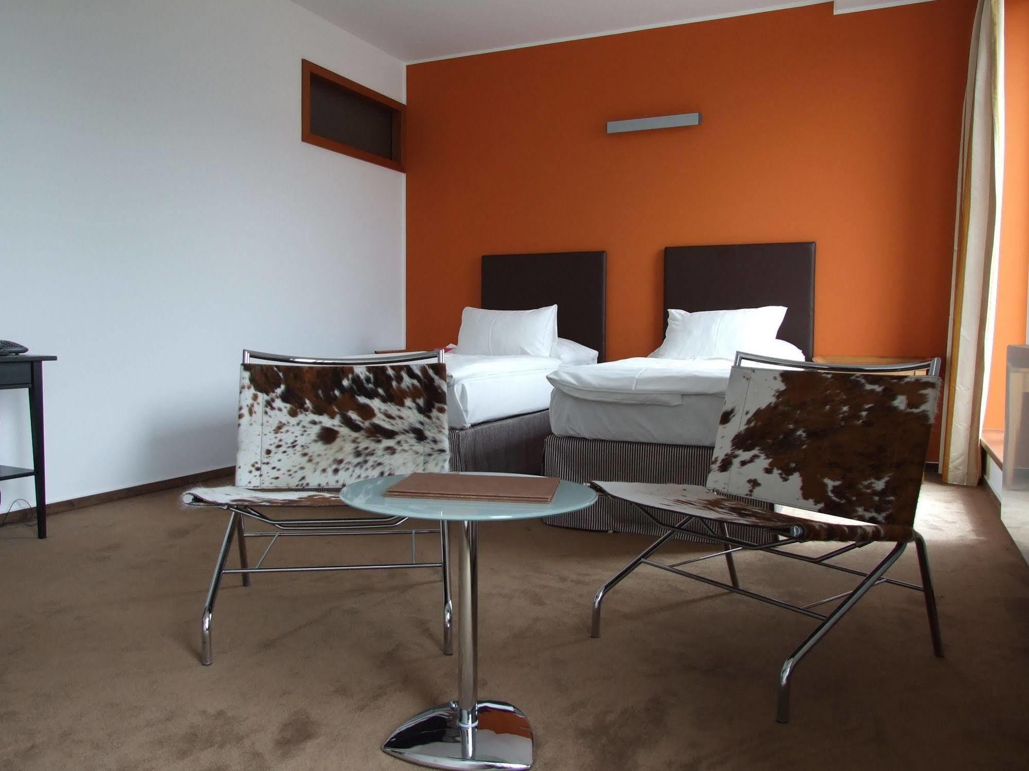 Отель Golf Club 4*
